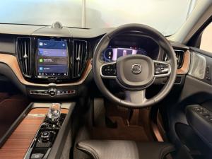 Volvo XC60 B6 AWD Ultimate Dark - Image 14