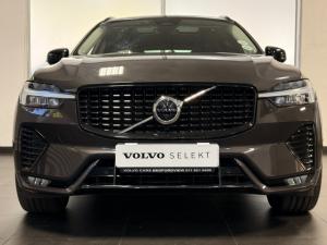 Volvo XC60 B6 AWD Ultimate Dark - Image 2