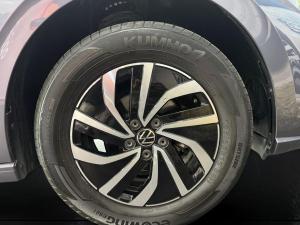 Volkswagen Polo hatch 1.0TSI - Image 11