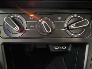 Volkswagen Polo hatch 1.0TSI - Image 9