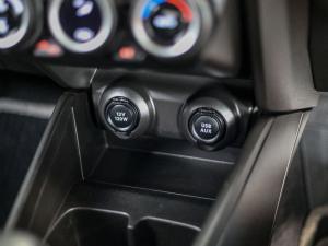Suzuki Swift 1.2 GLX auto - Image 16