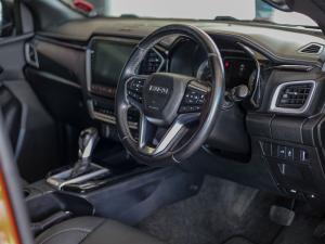 Isuzu D-Max 3.0TD double cab V-Cross 4x4 - Image 16