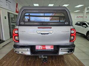 Toyota Hilux 2.8GD-6 double cab 4x4 Raider auto - Image 5
