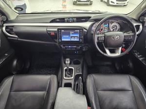 Toyota Hilux 2.8GD-6 double cab 4x4 Raider auto - Image 6