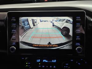 Toyota Hilux 2.8GD-6 double cab 4x4 Raider auto - Image 11