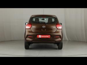 Toyota Vitz 1.0 XR manual - Image 5