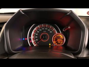 Toyota Vitz 1.0 XR manual - Image 9