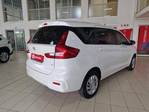 Toyota Rumion 1.5 SX manual - Image 2