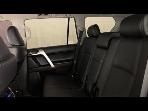 Toyota Land Cruiser Prado 2.8GD VX - Image 11