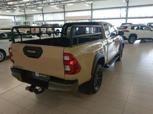 Toyota Hilux 2.8GD-6 Xtra cab Legend manual - Image 2