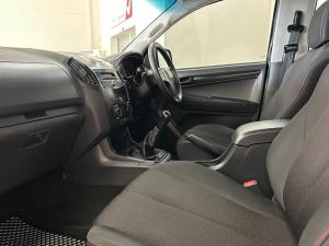 Isuzu KB 250D-Teq double cab Hi-Rider - Image 7