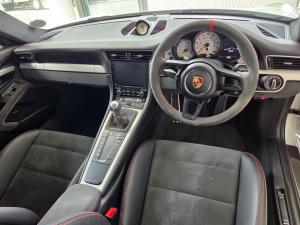 Porsche 911 GT3 touring - Image 6