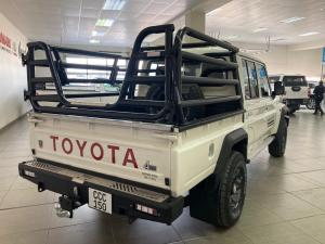 Toyota Land Cruiser 79 2.8GD-6 double cab - Image 2