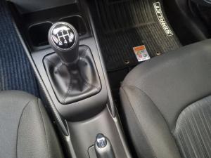 Toyota Starlet 1.5 XS manual - Image 12