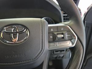 Toyota Land Cruiser 300 3.3D GR-Sport - Image 10