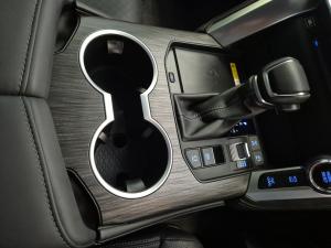Toyota Land Cruiser 300 3.3D GR-Sport - Image 12