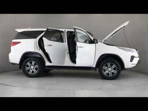 Toyota Fortuner 2.4GD-6 4x4 - Image 30