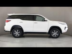 Toyota Fortuner 2.4GD-6 4x4 - Image 3