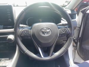 Toyota RAV4 2.0 VX - Image 8