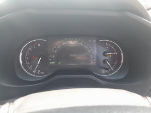 Toyota RAV4 2.0 VX - Image 11