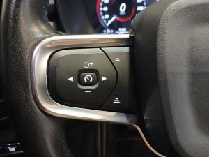 Volvo XC40 D4 AWD Momentum - Image 9
