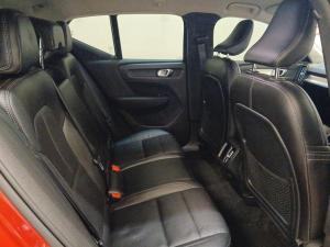 Volvo XC40 D4 AWD Momentum - Image 18