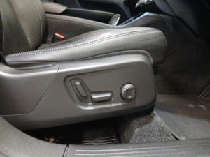 Volvo XC40 D4 AWD Momentum - Image 19