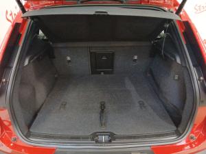 Volvo XC40 D4 AWD Momentum - Image 20