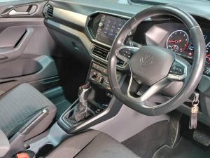 Volkswagen T-CROSS 1.0 TSI Comfortline DSG - Image 21