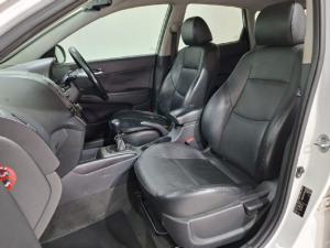 Hyundai i30 1.6 GLS - Image 7