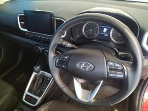 Hyundai Venue 1.0T Fluid auto - Image 10