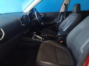 Hyundai Venue 1.0T Fluid auto - Image 8