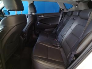 Hyundai Tucson 2.0CRDi Elite - Image 13