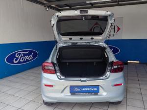 Suzuki Baleno 1.5 GLX auto - Image 10