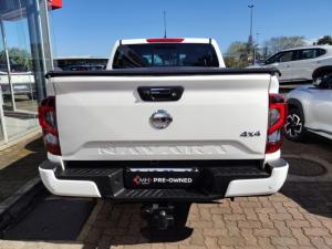 Nissan Navara 2.5DDTi double cab LE 4x4 - Image 4
