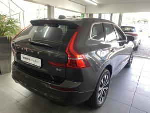 Volvo XC60 B5 AWD Essential - Image 11
