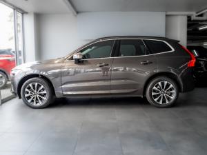 Volvo XC60 B5 AWD Essential - Image 13
