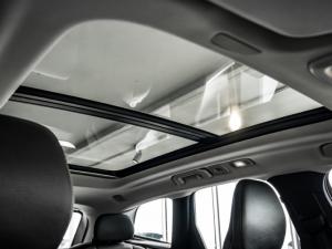 Volvo XC60 B5 AWD Essential - Image 23