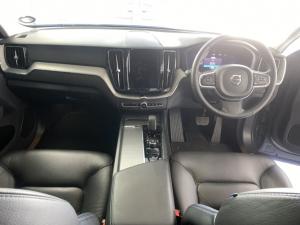 Volvo XC60 B5 AWD Essential - Image 6
