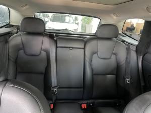 Volvo XC60 B5 AWD Essential - Image 7