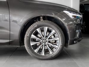 Volvo XC60 B5 AWD Essential - Image 9