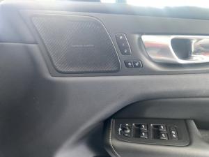 Volvo XC60 B5 AWD Ultimate Bright - Image 13