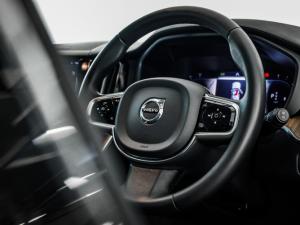 Volvo XC60 B5 AWD Ultimate Bright - Image 18