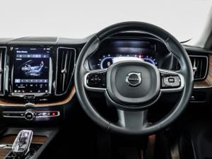 Volvo XC60 B5 AWD Ultimate Bright - Image 5