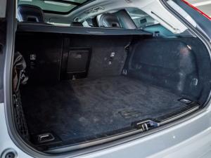 Volvo XC60 B5 AWD Essential - Image 14