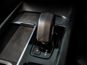 Volvo XC60 B5 AWD Essential - Image 17