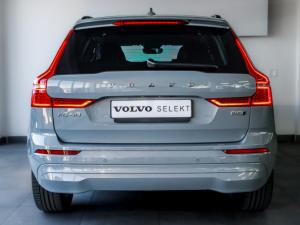 Volvo XC60 B5 AWD Essential - Image 4