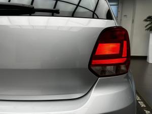 Volkswagen Polo Vivo hatch 1.6 Comfortline auto - Image 11