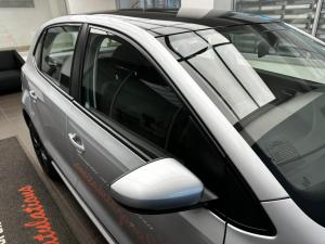 Volkswagen Polo Vivo hatch 1.6 Comfortline auto - Image 4