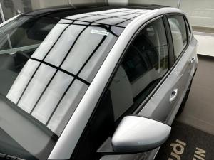 Volkswagen Polo Vivo hatch 1.6 Comfortline auto - Image 6
